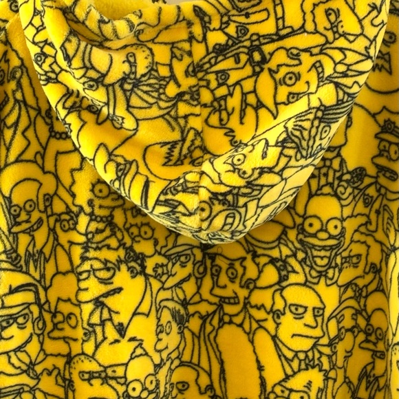Simpson Snuddie Hoodie Robe Coverup Lemon Yellow Pullover Oversized Pockets Cozy - Picture 8 of 10